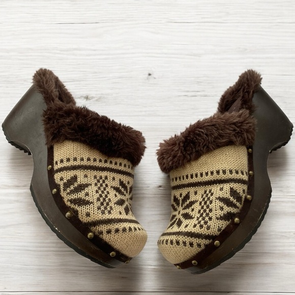 Arizona Jean Company Shoes - Arizona Jeans‎ Co Y2K Vintage Knit Fair Isle Snowflake Faux Fur Wooden Clogs 8.5